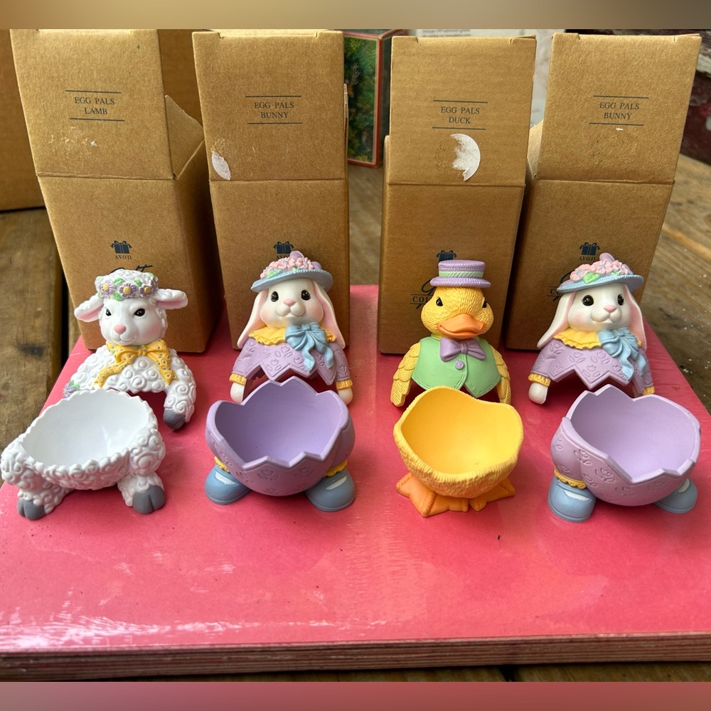 Vintage Avon Egg pals